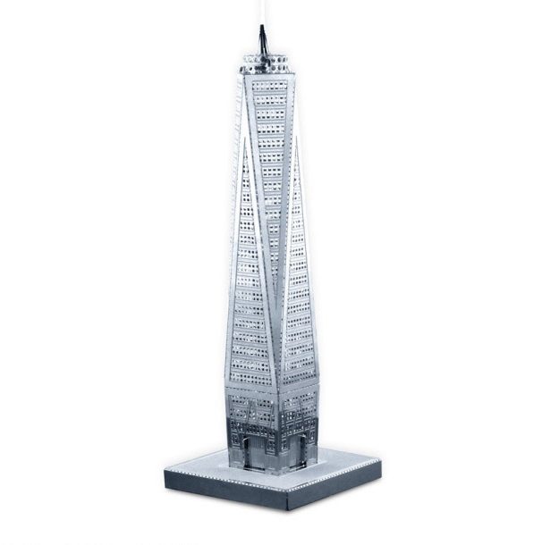 Mô hình lắp ráp One World Trade Center được thiết kế tỉ mỉ đến từng chi tiết