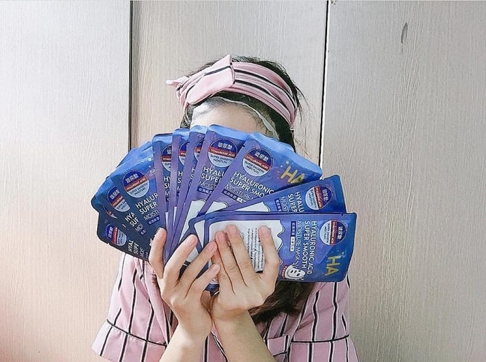 dap-mat-na-ha-xong-co-can-rua-mat-khong