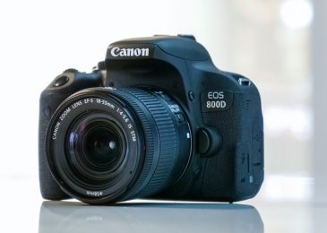 Canon EOS Rebel T7i:800D