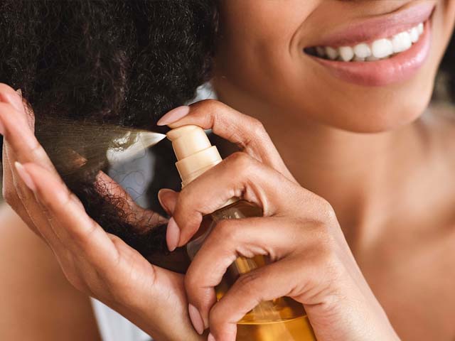 mua xịt tóc dưỡng mềm tóc thơm lâu