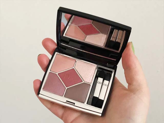 mua phấn mắt Dior ở đâu