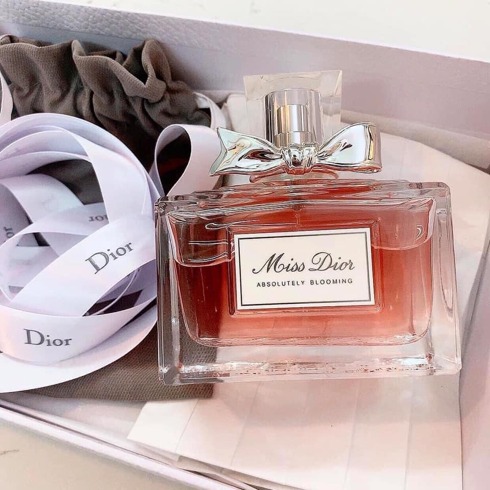 Miss-Dior-Absolutely-Blooming