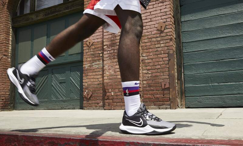 Giày bóng rổ Nike Precision 6