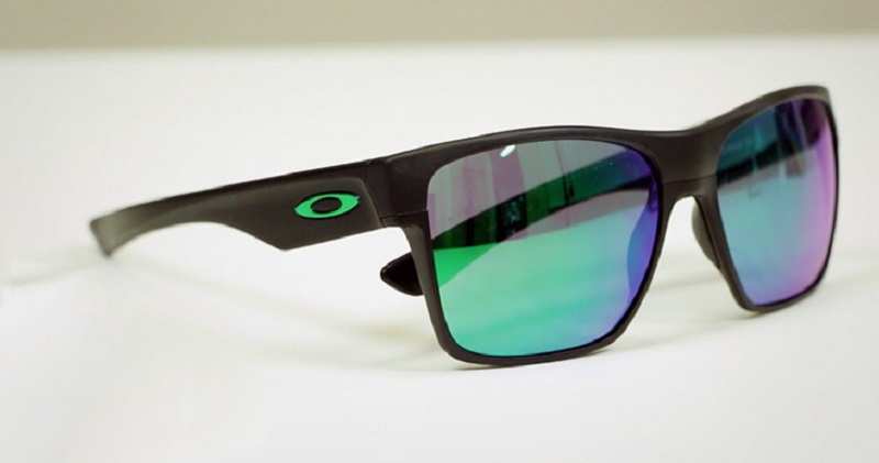 Phần mắt của kính mắt Oakley