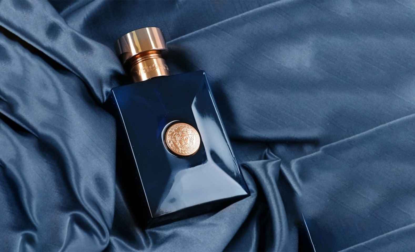 6 cách check kiểm tra phân biệt nước hoa Versace chính hãng