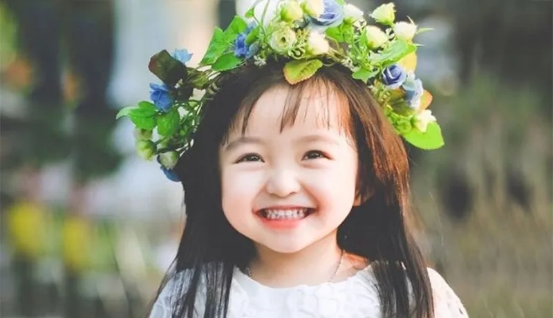 20+ STT vui vẻ ngắn về con gái dễ thương đáng yêu
