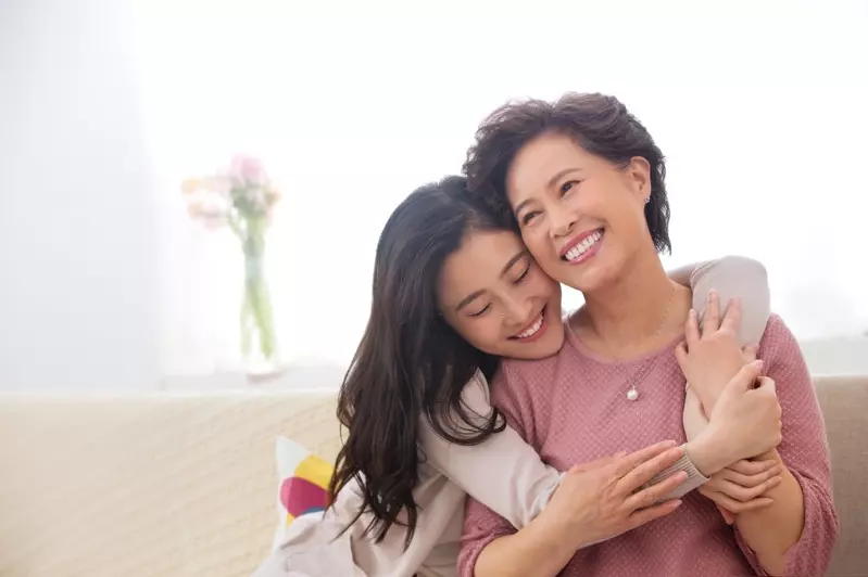 45+ STT chúc mẹ 20 10 hay cảm động và ý nghĩa nhất