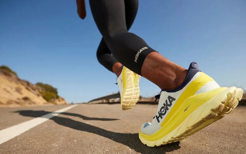 Giày Hoka của nước nào? có tốt không? giá bao nhiêu?
