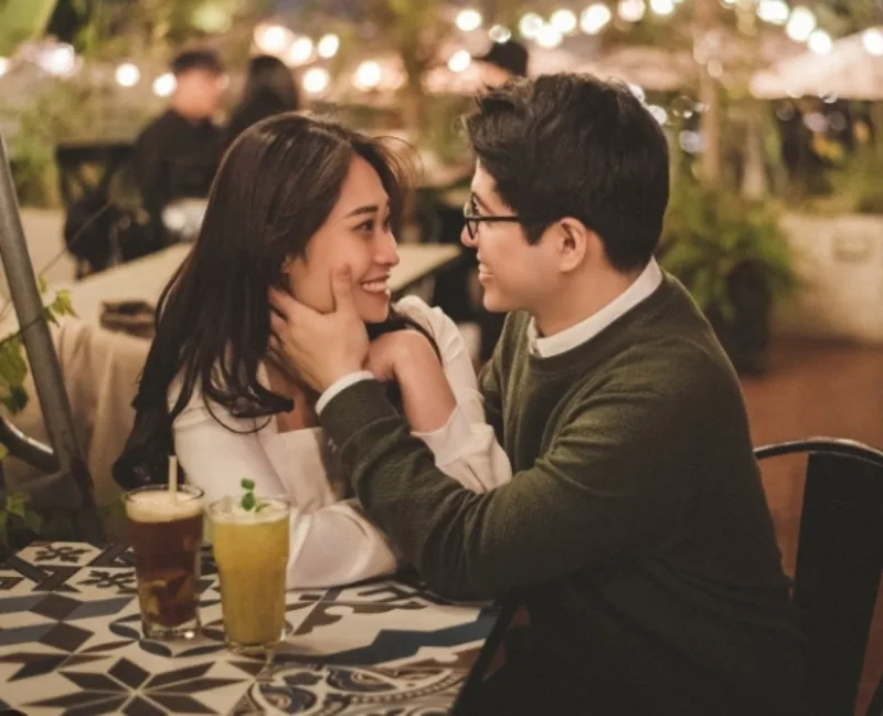 Top STT cà phê thả thính, những câu cap hay nói về cà phê và tình yêu