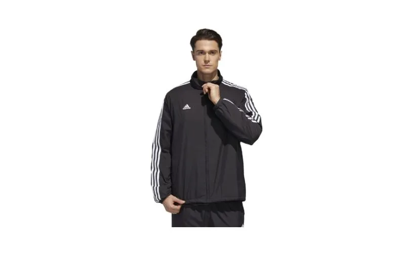 Áo khoác Adidas 3 sọc chính hãng có mấy loại? giá bao nhiêu tiền?