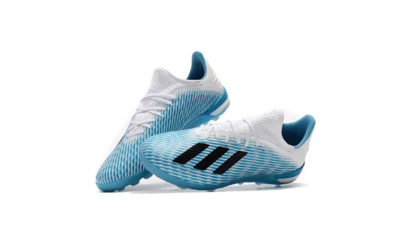 5 mẫu giày Adidas đá bóng cỏ nhân tạo cực tốt cho các cầu thủ tương lai