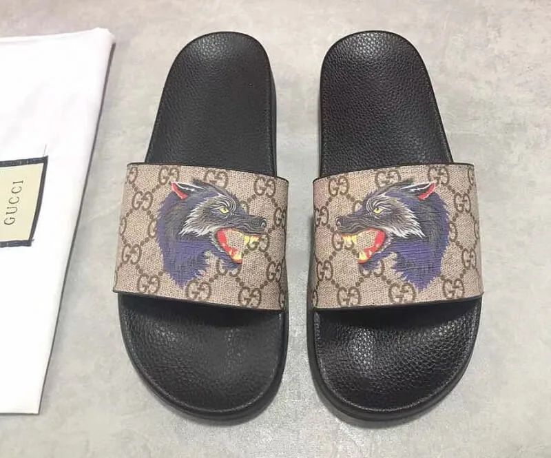 Top 6 mẫu dép quai ngang Gucci nam chính hãng đẹp nhất