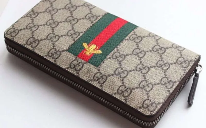 5 mẫu ví cầm tay nam hàng hiệu Gucci thời trang phong cách nên mua