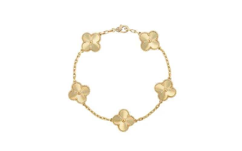 Van Cleef & Arpels vòng tay có bao nhiêu loại? giá bao nhiêu? mua ở đâu?