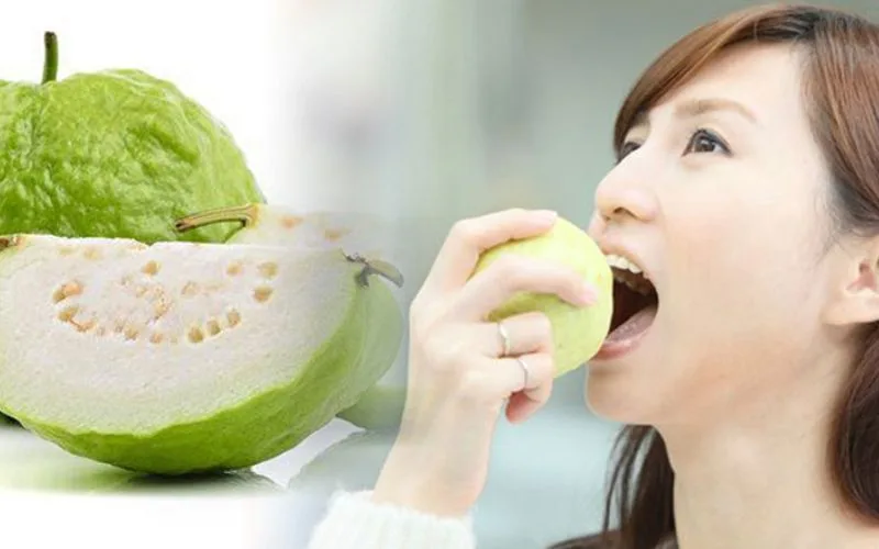 Nên ăn ổi vào lúc nào để giảm cân? lưu ý gì khi ăn nên tránh?